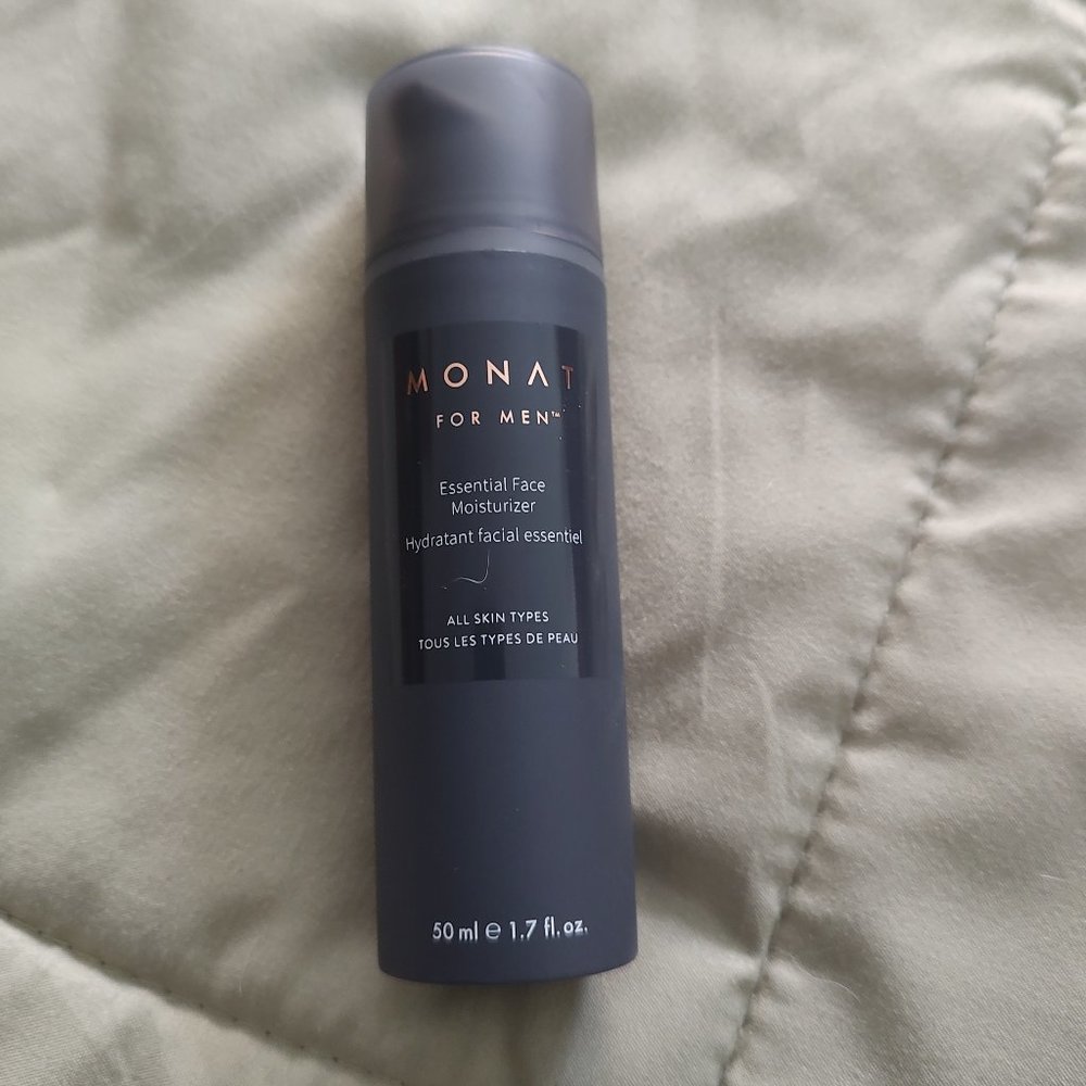 Essential Face Moisturizer for Men by Monat